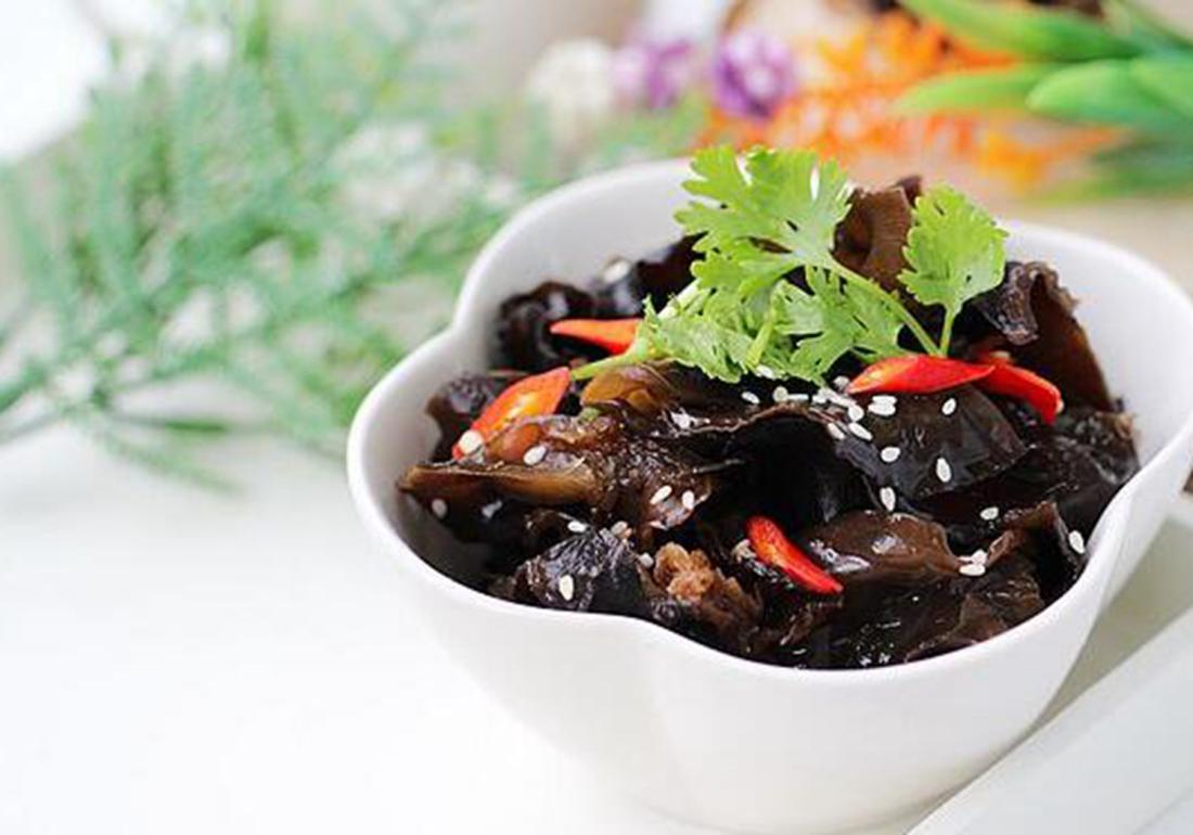 黑木耳菌种及栽培技术视频,黑木耳的种植技术和吃法