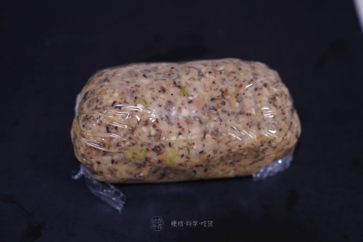 煎牛排大火会糊吗,煎牛排温度高黄油糊了