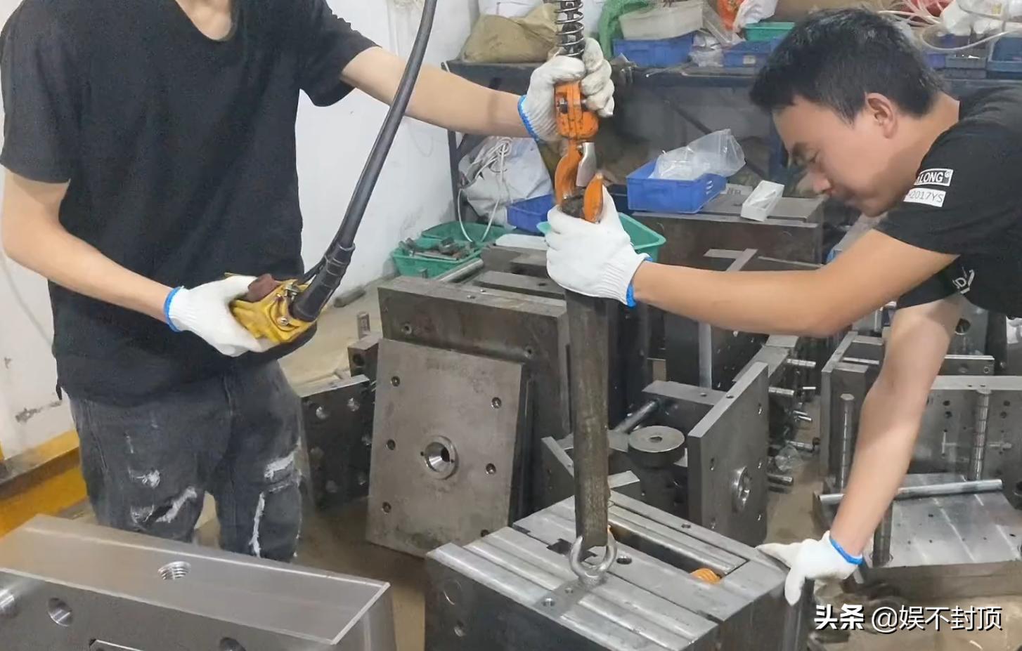 模具师傅多少工资2008年,招聘拉丝模具师傅8000