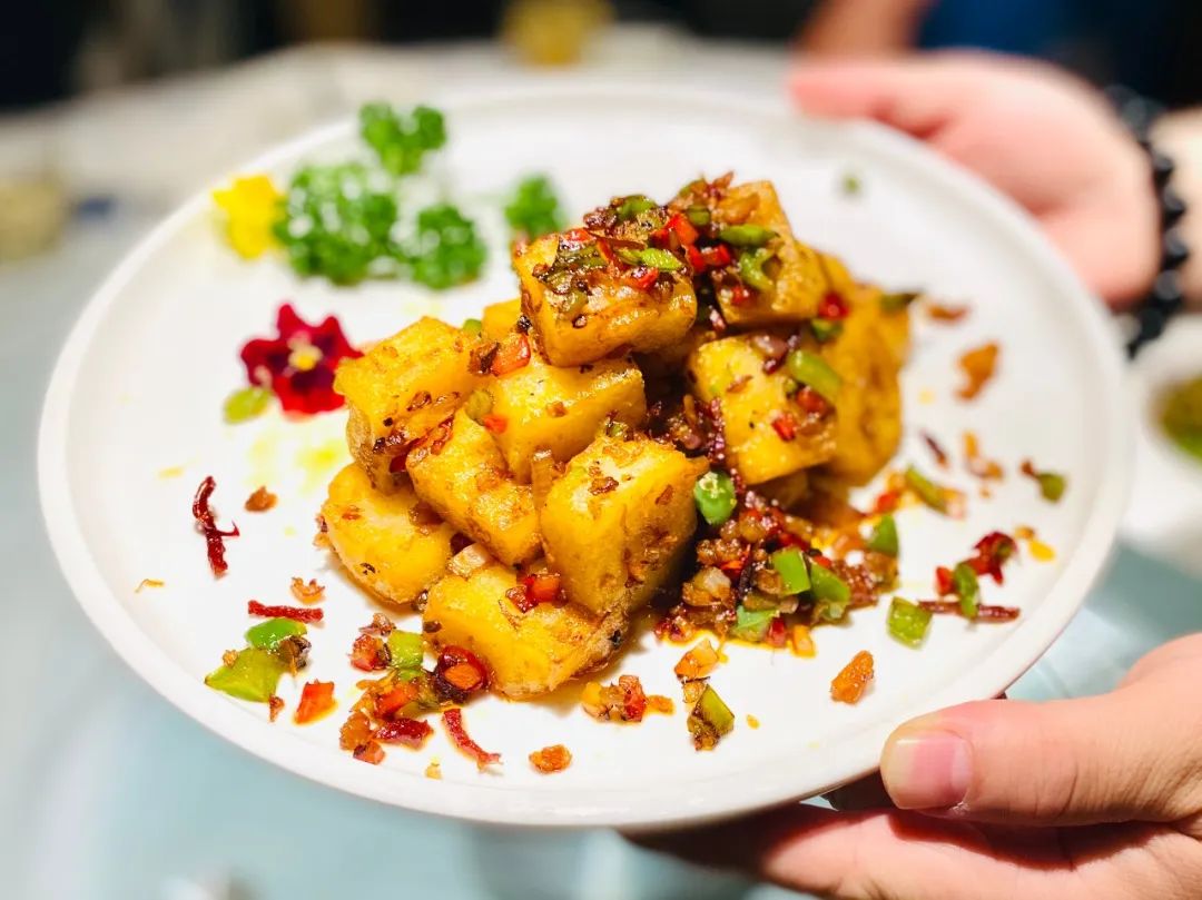 从2003年的水上大塘到现在，郑州的南边终于有店啦