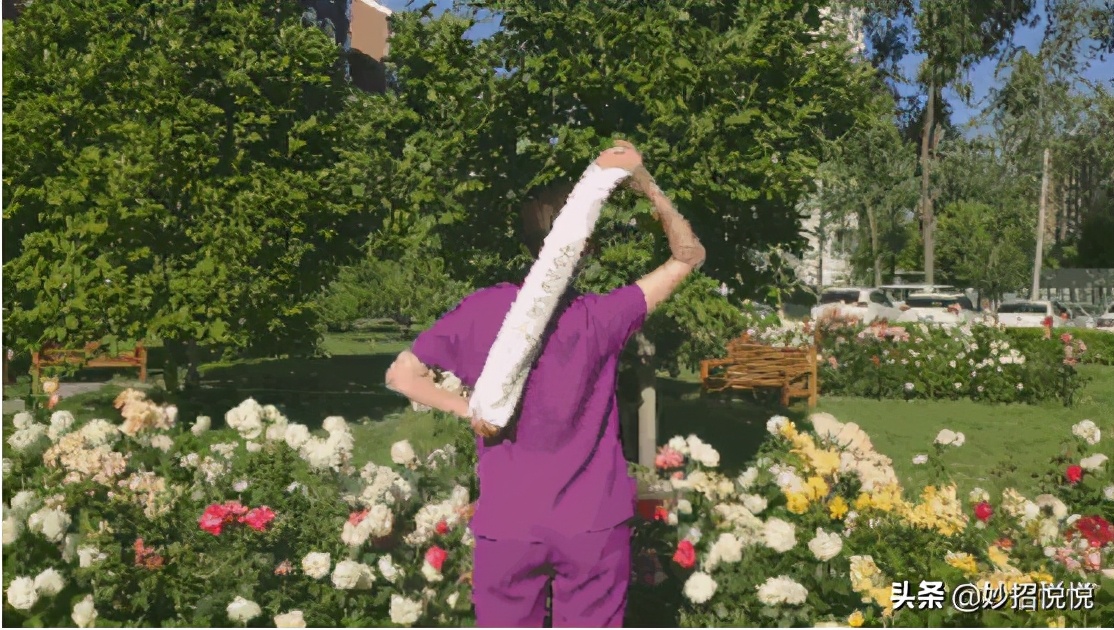 肩酸背痛一招解决方法,不吃药缓解疼痛的方法