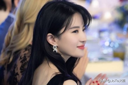 神仙姐姐刘亦菲私服,神仙姐姐刘亦菲仙女裙美呆了