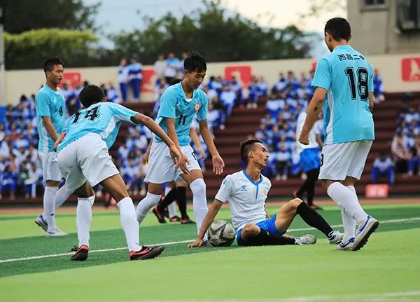 怀揣中国足球梦汗洒校园绿荫场——西昌市第九届中小学生足球赛圆满收官