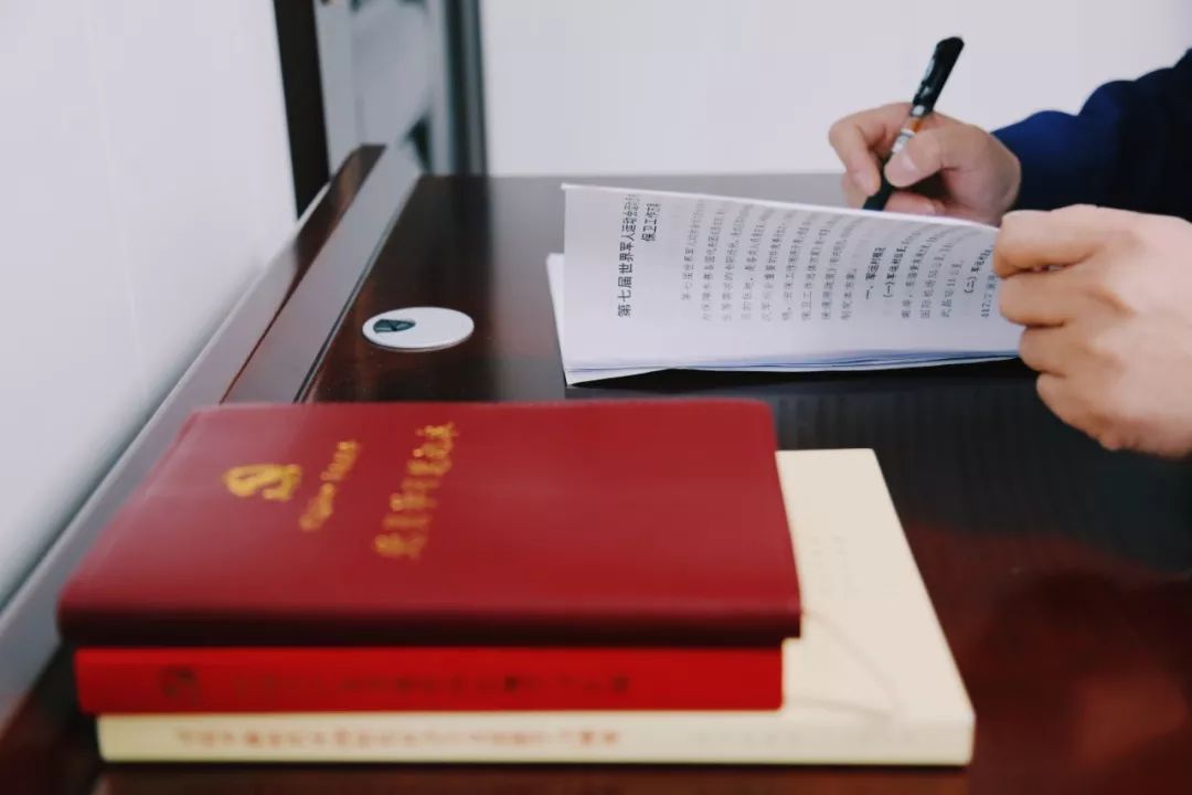 在江夏，我遇见了青松