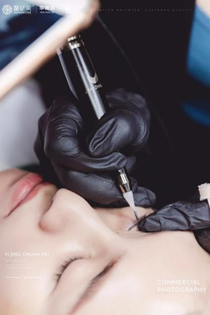 美瞳线操作教程聚亿美,美瞳线三个月后发蓝是怎么回事