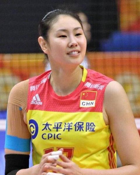 中国女排参加女排2021联赛名单,中国女排美国女排世联赛4强名单