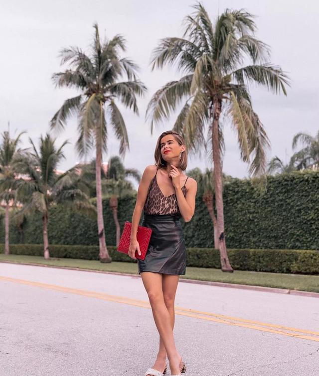 微胖女人穿T恤时，要记住“4不要”，不然显胖还显矮，很没气质