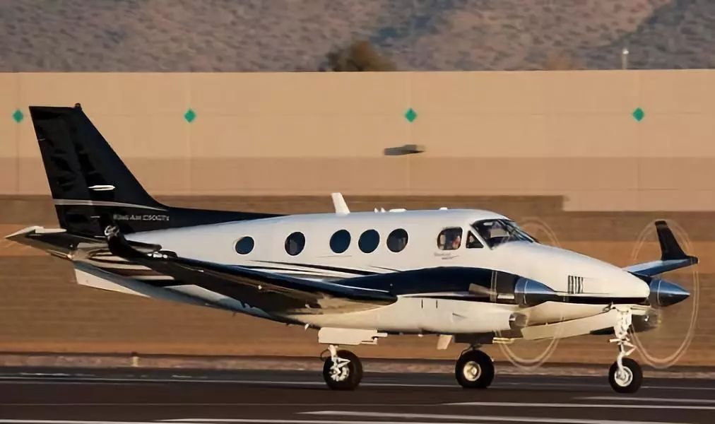 超酷的飞行表演,超酷的无人机表演