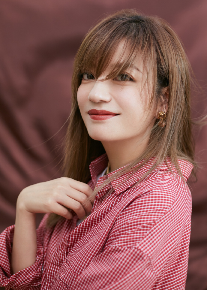 赵薇短发刘海,赵薇齐刘海短发