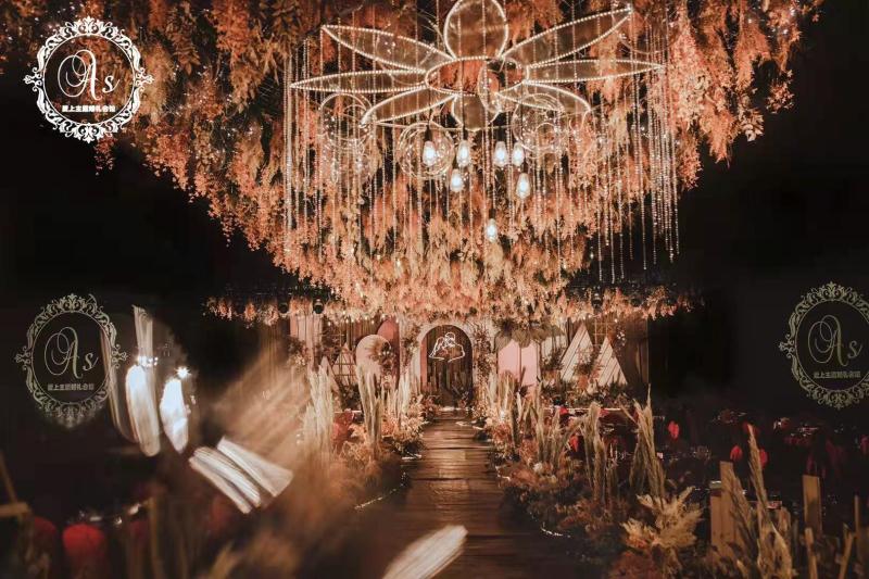 红色中式婚礼策划婚礼布置,婚礼策划婚礼布置奢华版