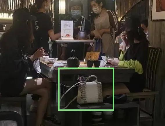 李嫣回应被质疑炫富,李嫣疑不满闺蜜聚会遭曝光