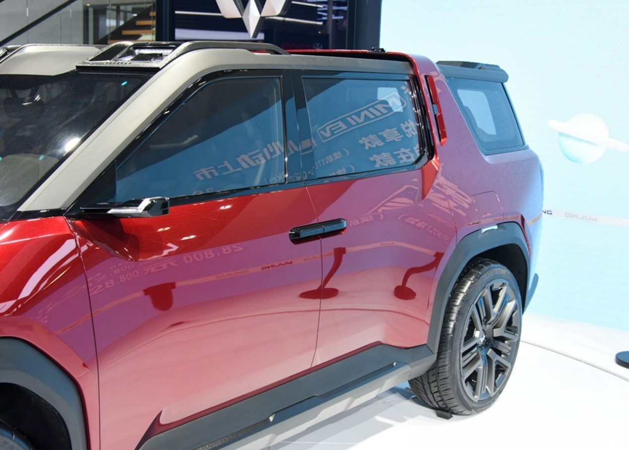 五菱宏光宏光侠会搭配3.0t吗,五菱新款suv宏光侠是后驱车吗