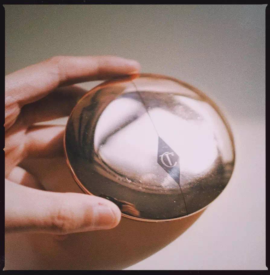 浮粉脱妆怎么补妆,脱妆浮粉怎么快速补妆