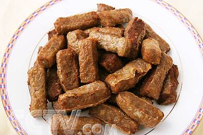 千张或者百叶结是豆腐皮吗,千张豆腐皮的正确吃法