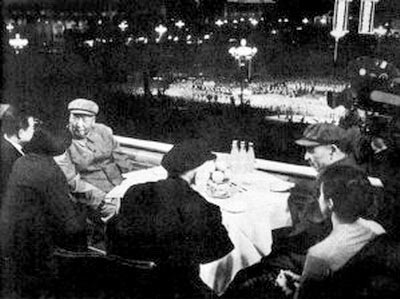 庐山会议上毛*东泽**对话林彪：“我劝你也别当国家主席”