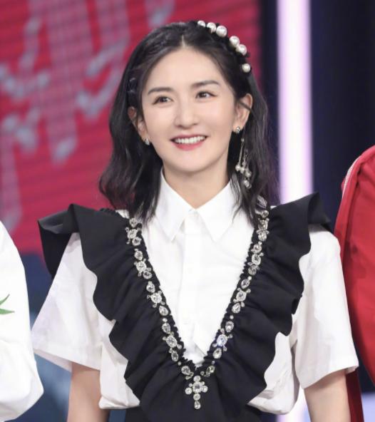 谢娜半个冰箱都是母乳！娱乐圈5位“背奶妈妈”，证明母爱真伟大