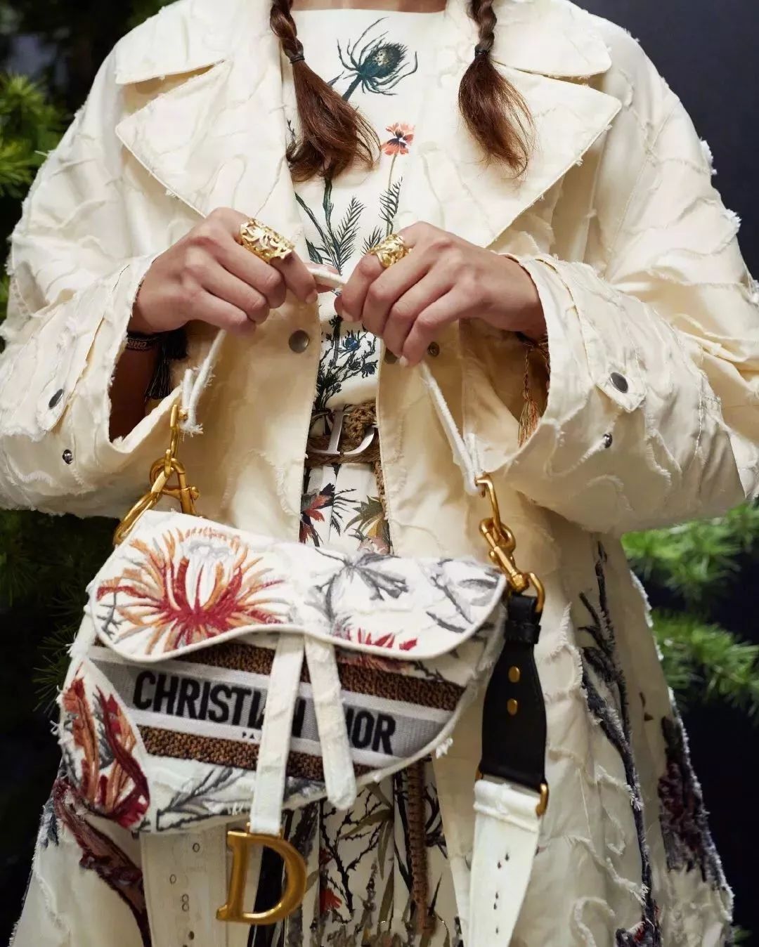 dior值得买的马鞍包是哪款,dior最好的十款包