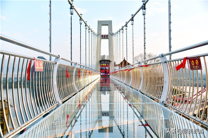 英德宝晶宫旅游区,清远宝晶宫景区