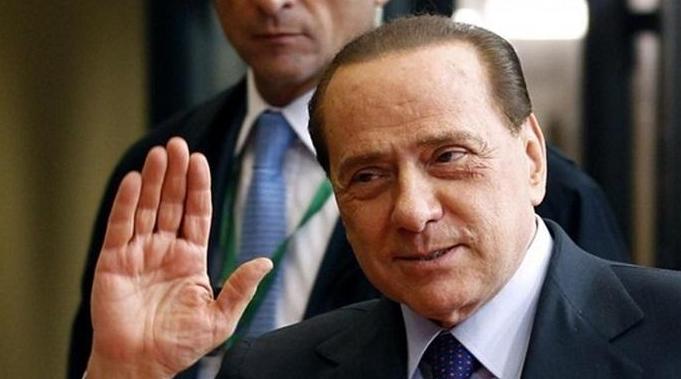 米兰用什么阵型最好,实况足球ac米兰圣诞树阵型