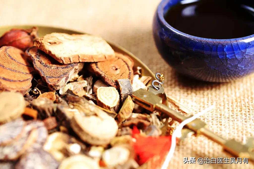 白癜风患者用药的禁忌“说明书”