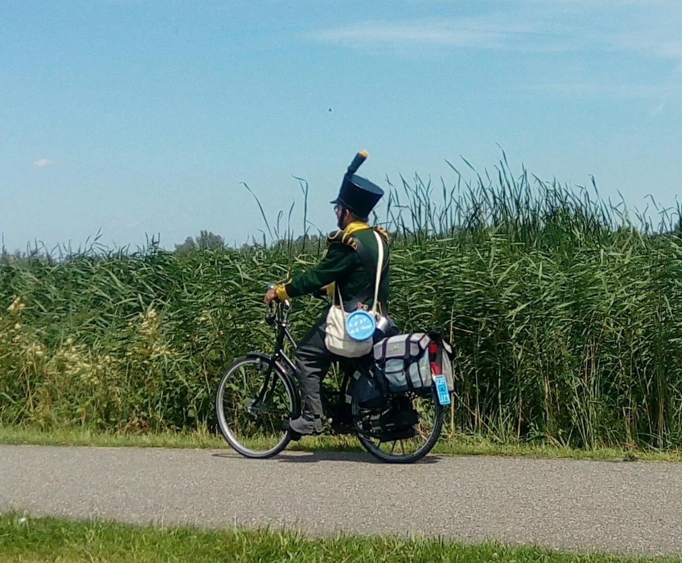 荷兰人骑的自行车 (荷兰最爱的自行车)