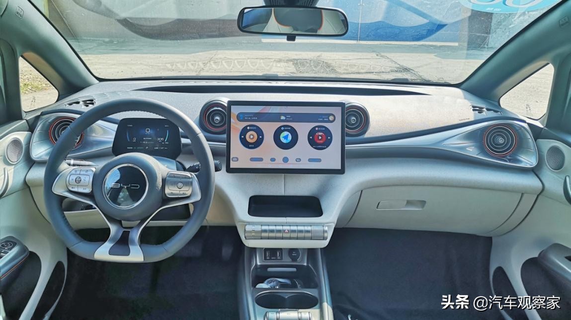 试驾比亚迪海豚50万纪念版pro,十万级纯电新选择试驾比亚迪海豚