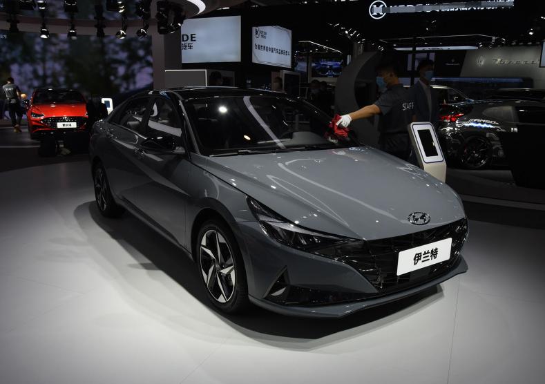 开完朗逸再开悦动,开完大众宝来再开大众朗逸