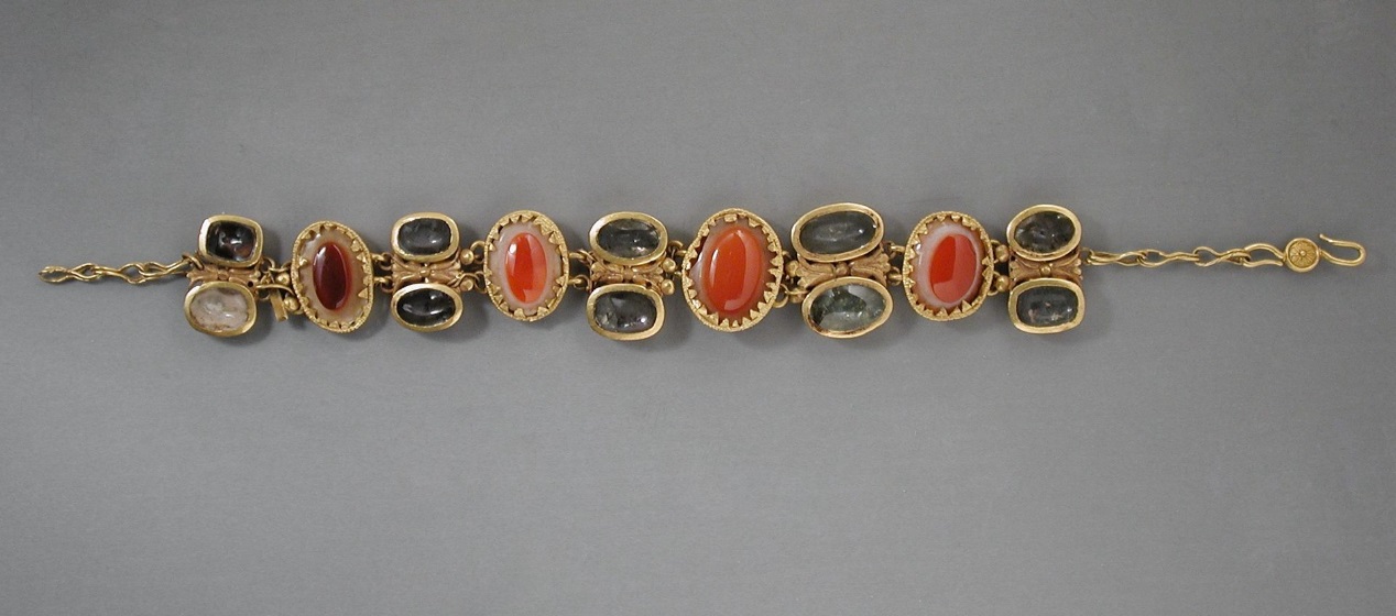 关于首饰的诗句,首饰小知识