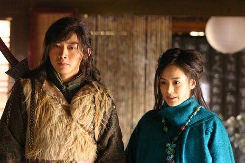 她是飞狐外传真正的主角，冰雪聪明，却因貌丑而得不到爱情