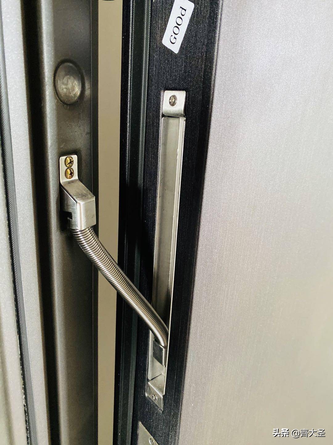 普通入户门怎么改装智慧门,入户门二次安装