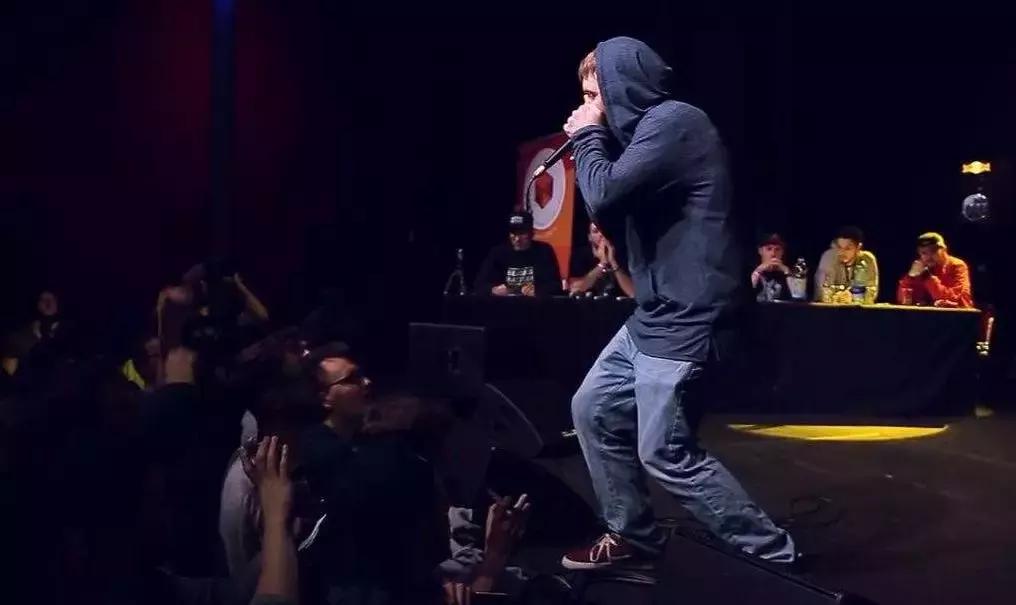 b-box古筝,一边bbox一边弹吉他