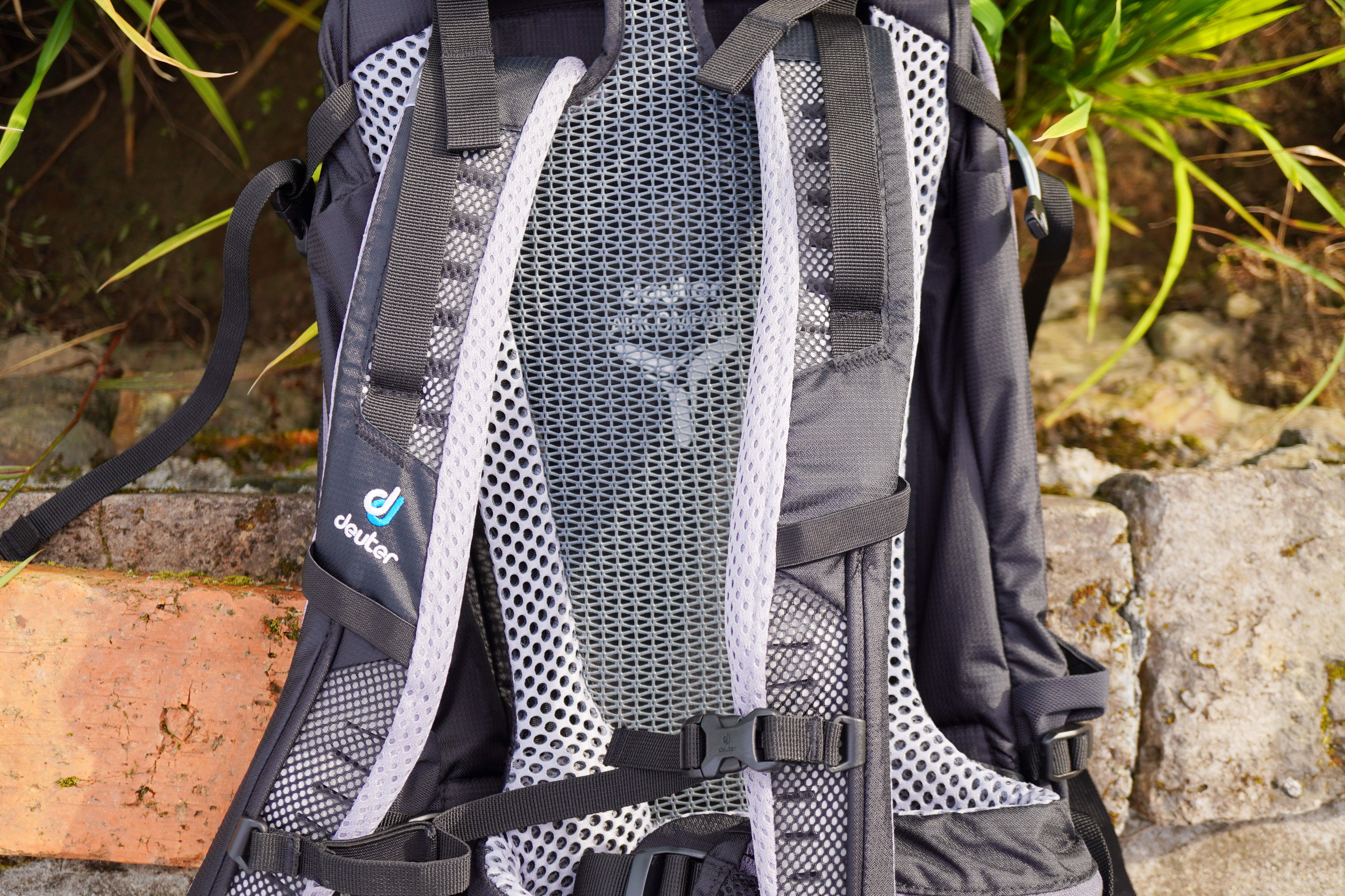 有容乃大，轻便上身——多特福特拉HIKING徒步旅行28L双肩背包