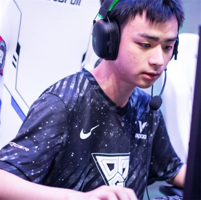 uzi被哪个官方认证为第一adc,uzi官方认证世界第一adc图片