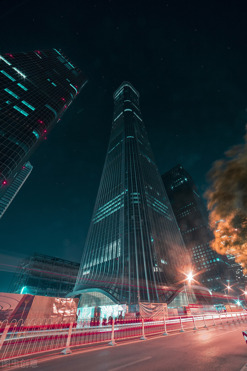 中信大厦中国尊北京最高楼,擎天柱北京展览馆