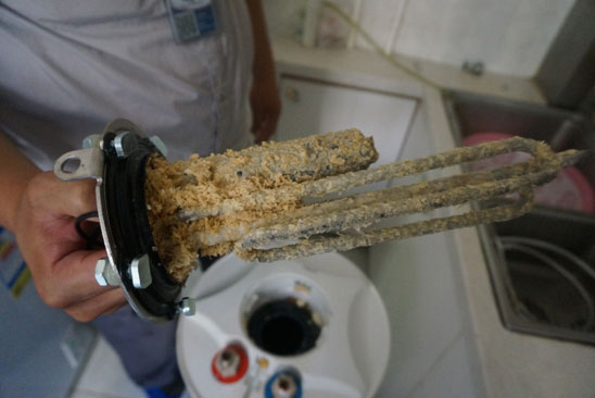 电热水器真的就不好用吗,电热水器镁棒和加热管有啥区别