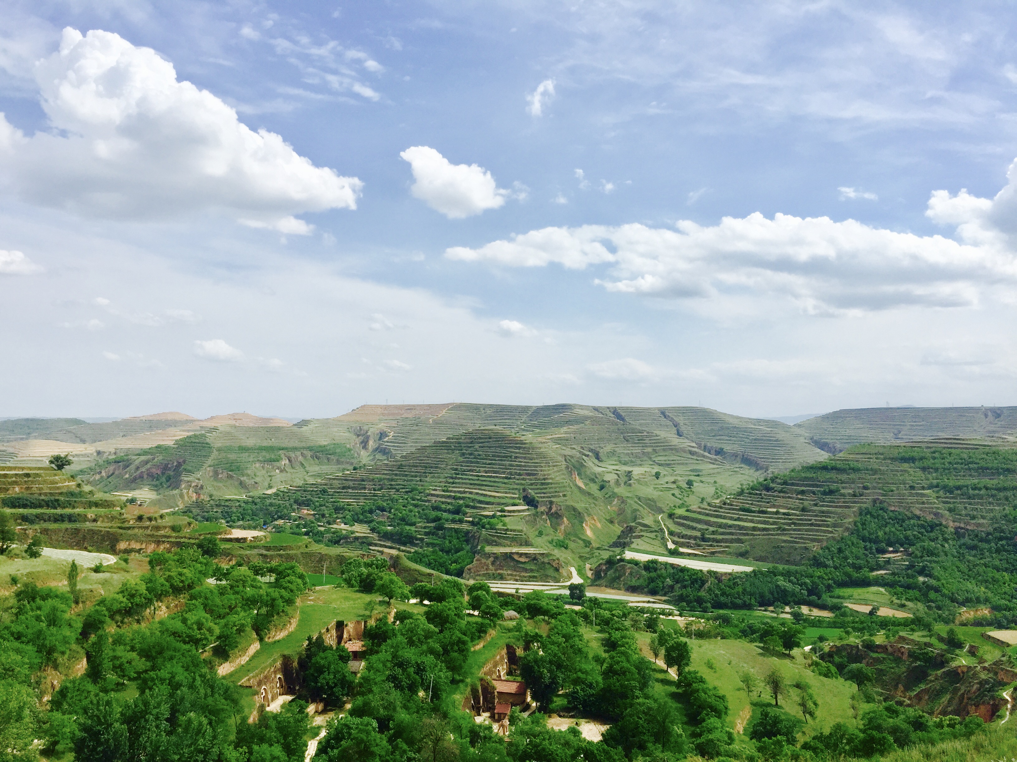 窑洞记忆满满的回忆,记忆中的窑洞