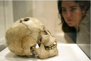 爱因斯坦是谁把他大脑偷走了,爱因斯坦死后他的脑子怎么了