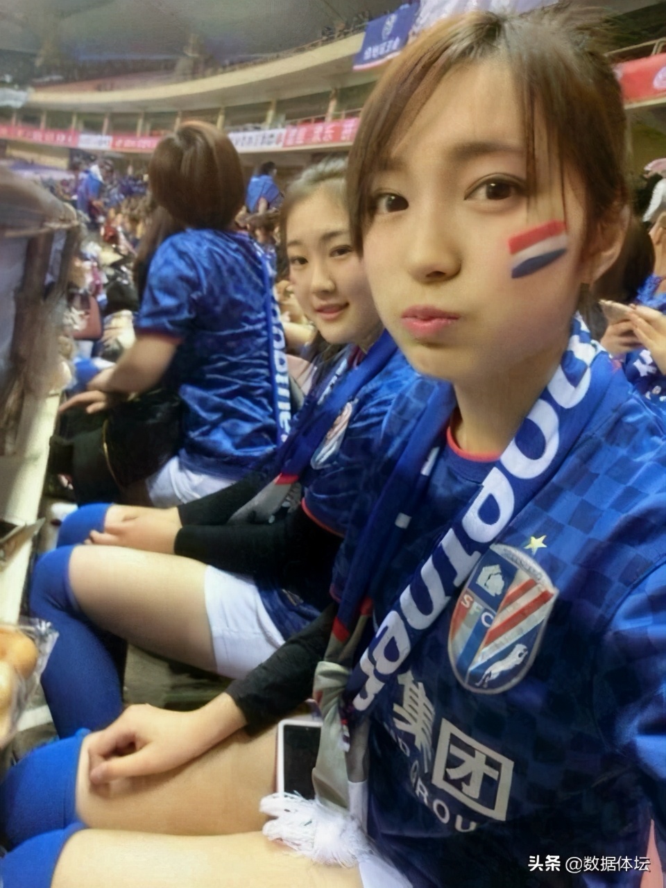 谁是那颗最亮的星——中超美女球迷盘点（上）