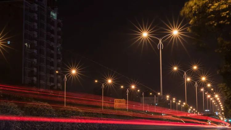 零基础学摄影从入门到精通100集,摄影入门从哪里学起比较好