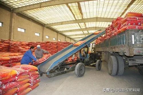 几十万买化肥是假的吗,农民买到假化肥去哪里买