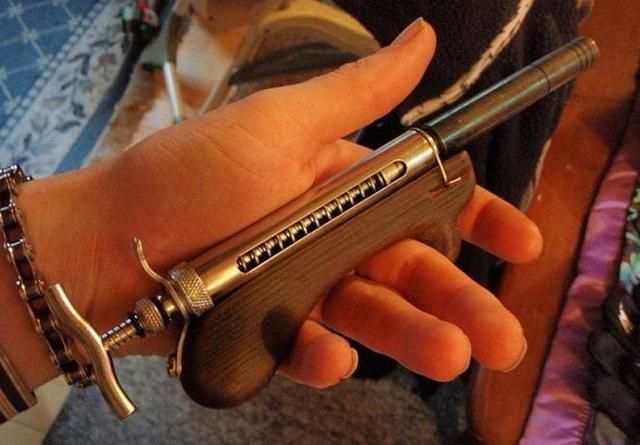 新型弹弓手电推荐,户外弹弓手电一体