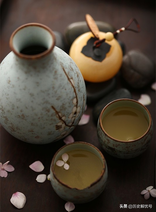 苏轼十首最著名的宋词,苏轼一首诗和一手词对比鉴赏