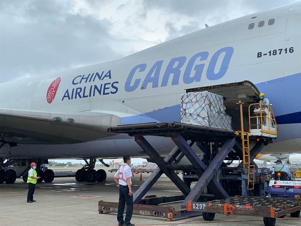 波音747货运飞机,空运物流价格暴涨