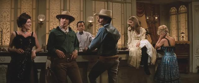 90年代经典欧美恐怖片活死人小镇,美国2003恐怖电影鬼屋