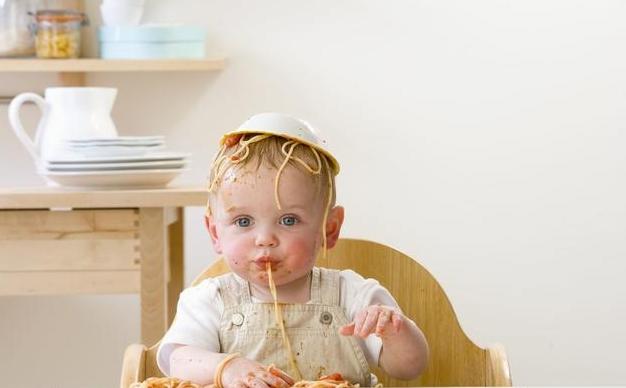 孩子一岁多怎么带省事,一岁的孩子怎么带才轻松