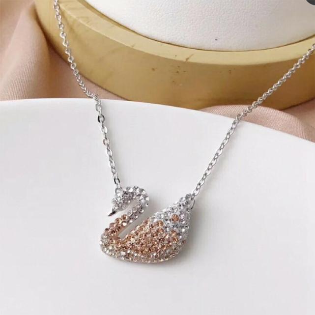 为什么闲鱼的施华洛世奇那么便宜 (为什么闲鱼上施华洛世奇那么便宜)