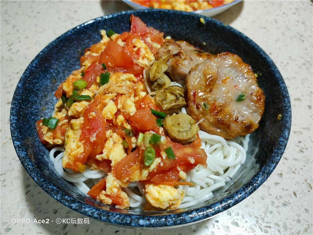 185g配备地表最强快充OPPOAce2值得买吗?