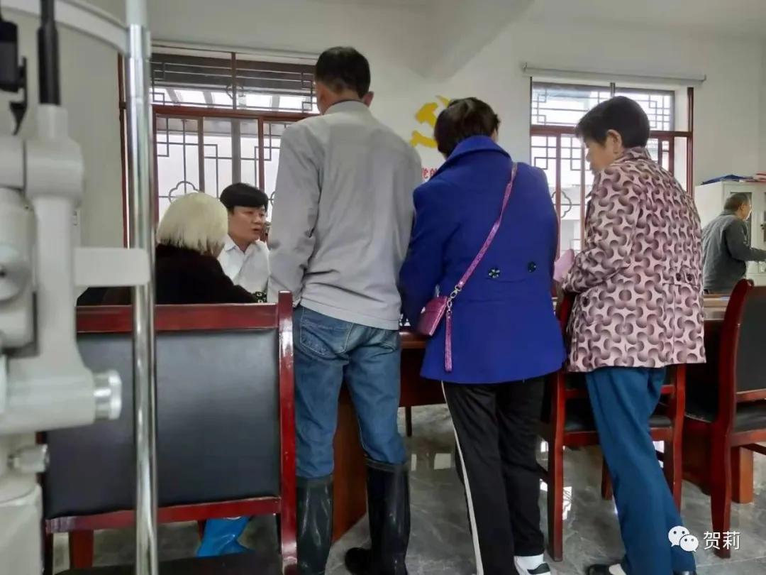 睑板腺囊肿眼皮图片,睑板腺囊肿眼皮肿怎么办