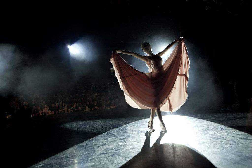 《第一次》记得这个味道吗？它会永远提醒你，我们的爱情是真实的