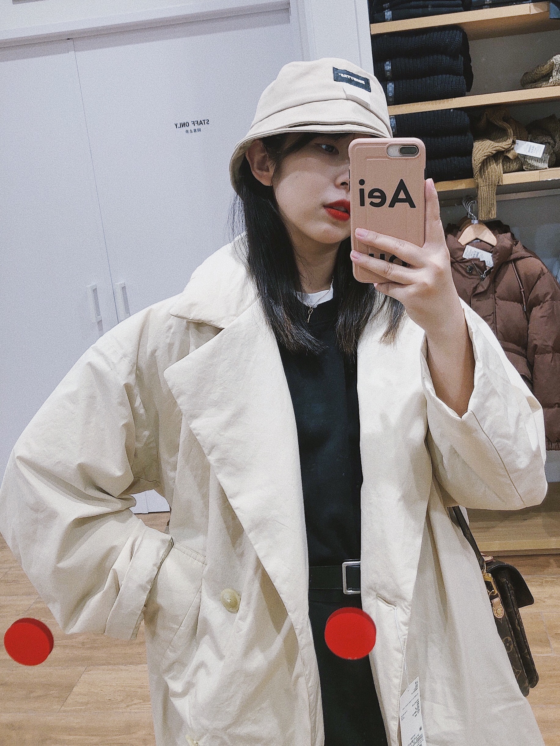 优衣库u系列2022女装哪款值得买,12件优衣库秋冬u系列测评8套搭配